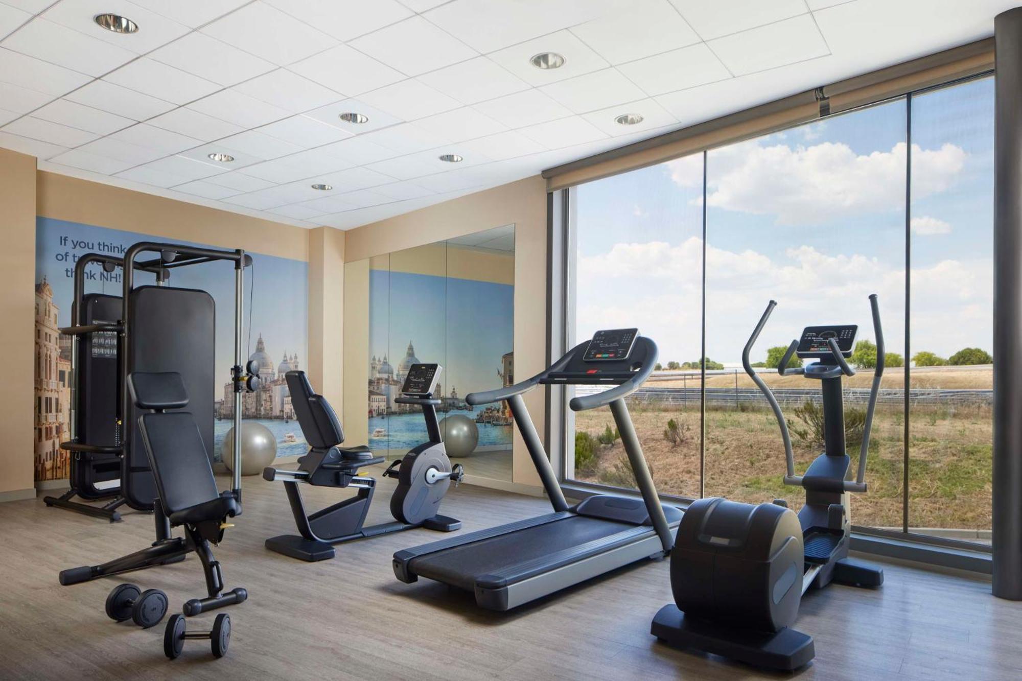 Nh Alcorcon Hotell Exteriör bild