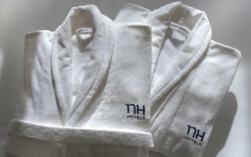Nh Alcorcon Hotell Exteriör bild